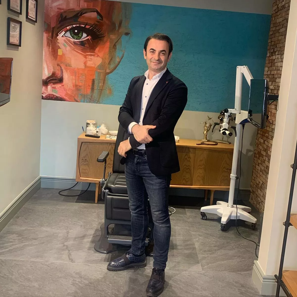 0_PAY-People-kept-mistaking-my-voice-for-a-womans-so-I-got-surgery-to-change-it-says-man-26