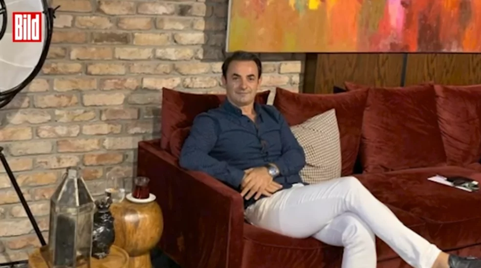 Arzt operiert Stimmen höher oder tiefer