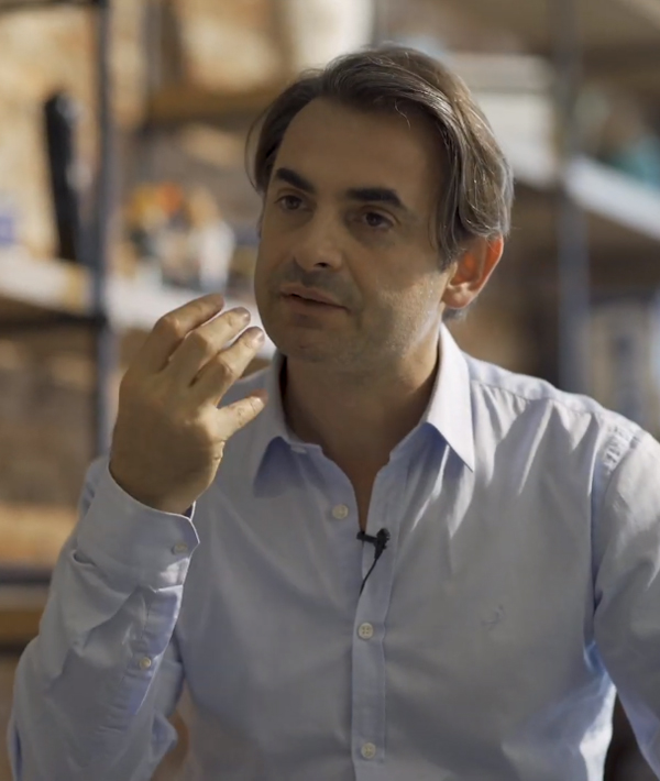 Prof. Dr. Kürşat Yelken, Ses Kliniği. Nişantaşı, İstanbul. [www.kursatyelken.com]